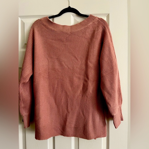 Rose Boat-Necked Sweater - Picture 2 of 2